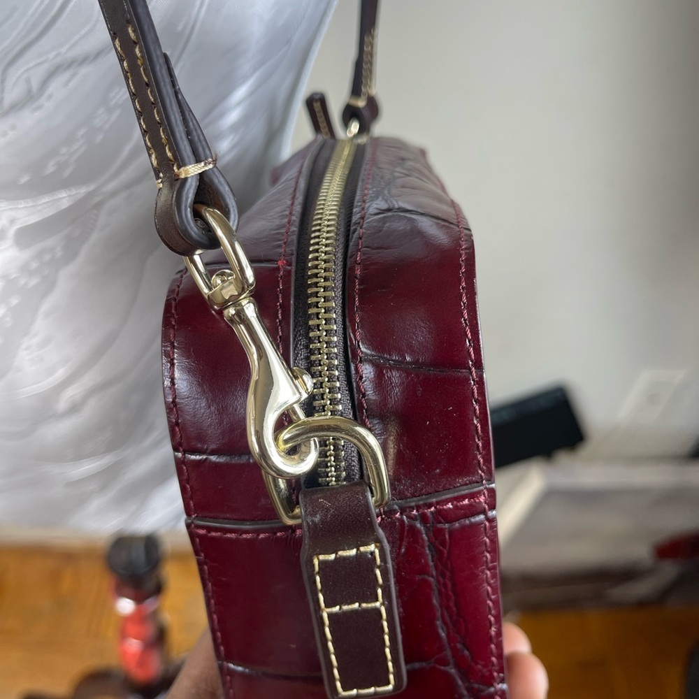 Dooney $ bourke croc Burgundy Leather  Denison  Crossbody Bag - Picture 4 of 9
